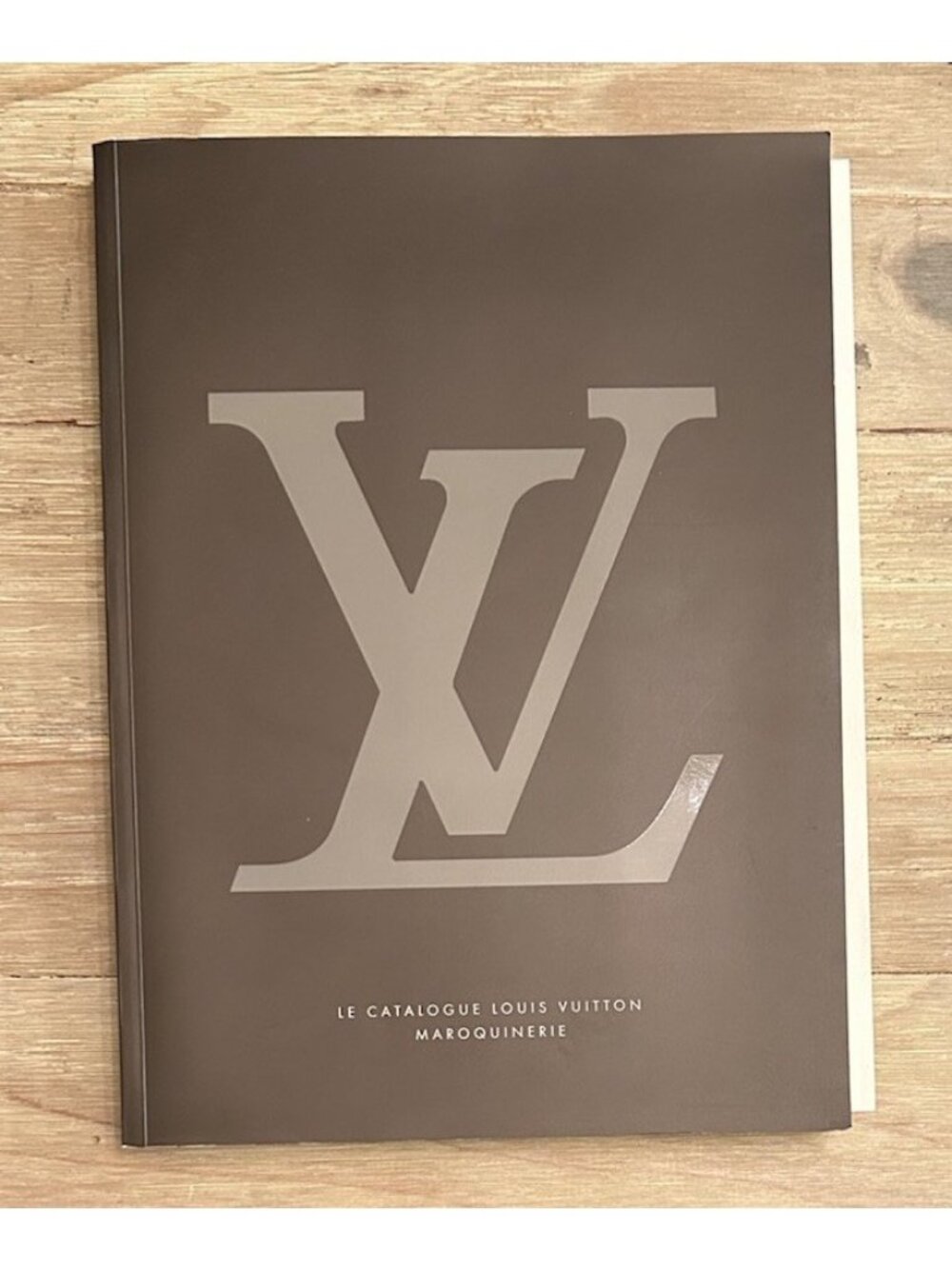 LV Le Catalogue Louis Vuitton  Maroquinerie (2004) Paperback Catalog Collectible